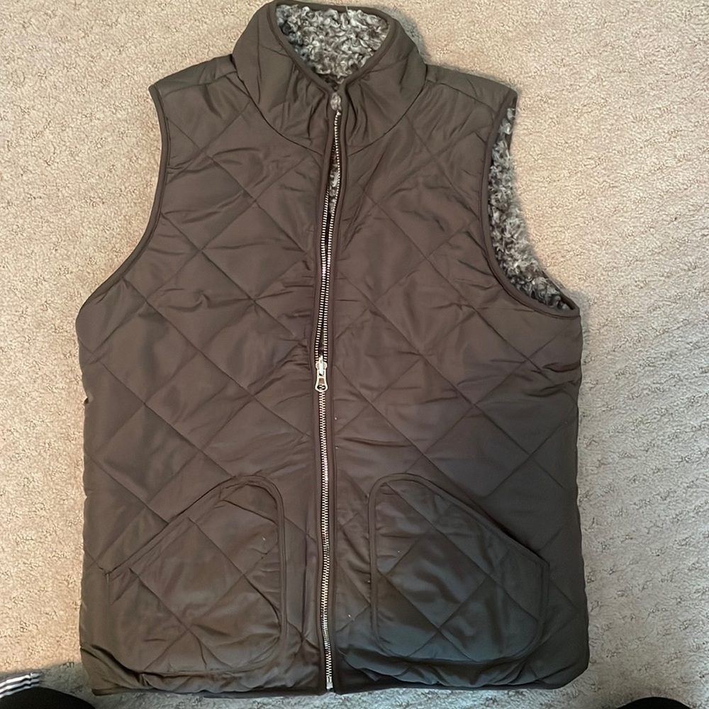 Maurice's size small reversible vest